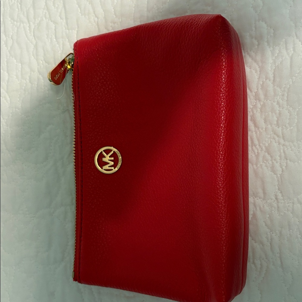 Genuine Michael Kors pink cosmetic bag with gold zipper and branding. - Picture 2 of 5